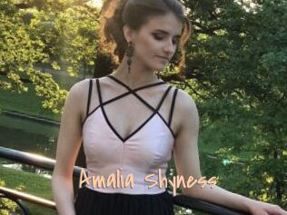 Amalia_Shyness