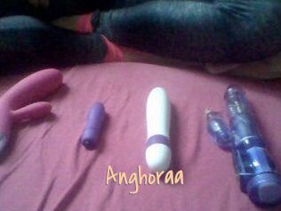 Anghoraa Salopes de 18 ans