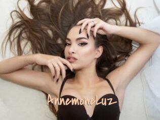 AnnemoneLuz Salopes de 18 ans