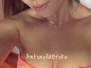 AntonellaBroke