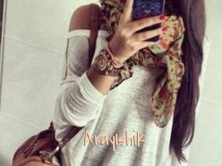 ArayIshik Salopes de 18 ans