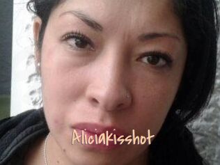 Aliciakisshot
