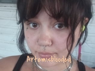 artemisblooded Salopes de 18 ans