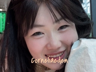 corneliaeden Salopes de 18 ans