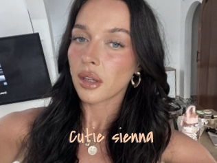 Cutie_sienna