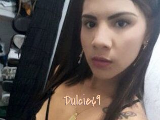 Dulcie_69