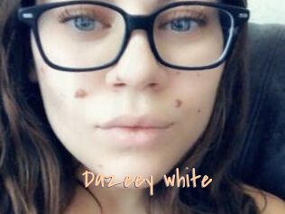 Dazeey_white