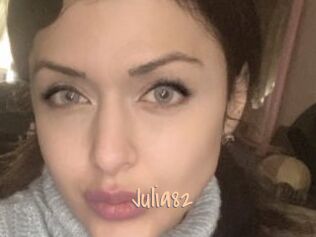 Julia82