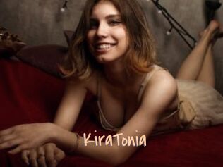 KiraTonia