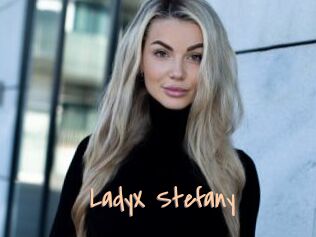 LadyX_Stefany Salopes de 18 ans