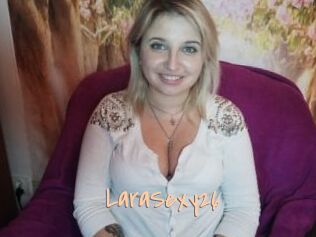LaraSexy26