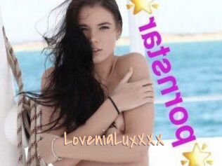 LoveniaLuxXXX Salopes de 18 ans