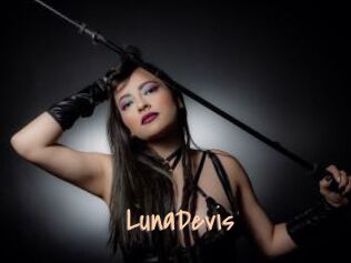 LunaDevis