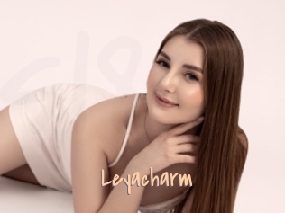 leyacharm Salopes de 18 ans