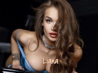 liana Salopes de 18 ans