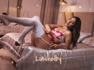 liashelby Salopes de 18 ans