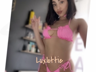 luxlottie Salopes de 18 ans