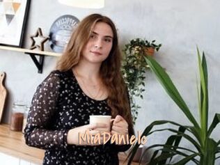 MiaDanielc