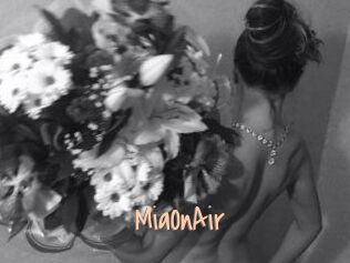 MiaOnAir