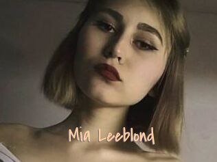 Mia_Leeblond