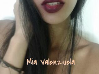 Mia_Valenzuela