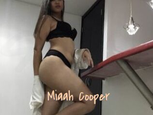 Miaah_Cooper