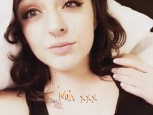Min_xxx Salopes de 18 ans
