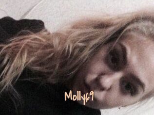 Molly_69 Salopes de 18 ans
