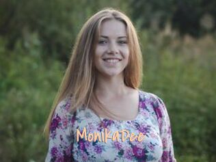 MonikaDee Salopes de 18 ans