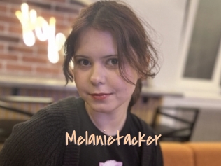 Melanietacker