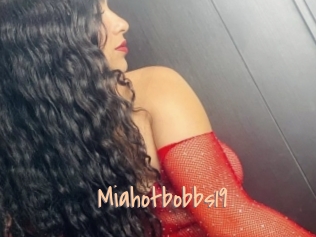 Miahotbobbs19