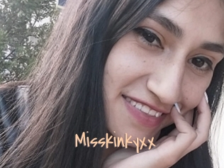 Misskinkyxx