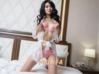 miumika Salopes de 18 ans