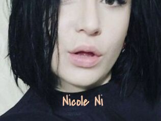 Nicole_Ni Salopes de 18 ans