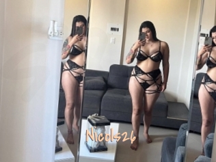nicols26 Salopes de 18 ans