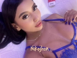 nikojhon Salopes de 18 ans