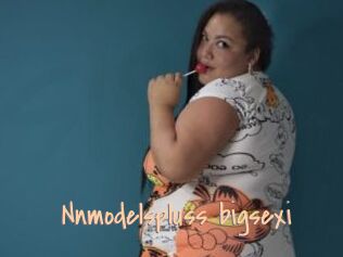 Nnmodelspluss_bigsexi