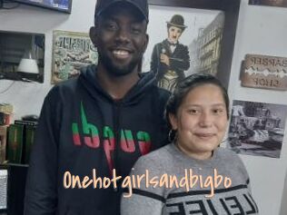 Onehotgirlsandbigbo