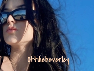 ottiliebeverley Salopes de 18 ans