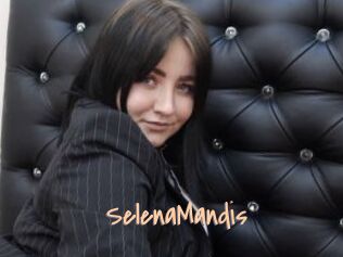 SelenaMandis