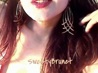 SweetyBrunet Salopes de 18 ans
