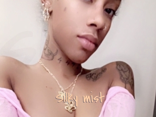 silky_mist Salopes de 18 ans