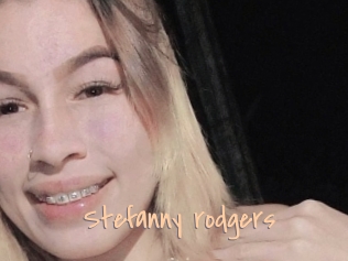 stefanny_rodgers Salopes de 18 ans