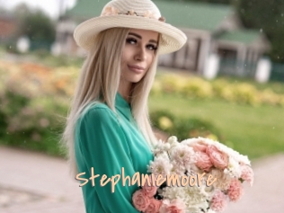 stephaniemoore Salopes de 18 ans