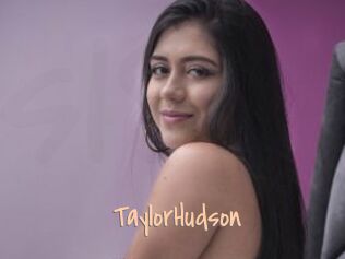 TaylorHudson Salopes de 18 ans